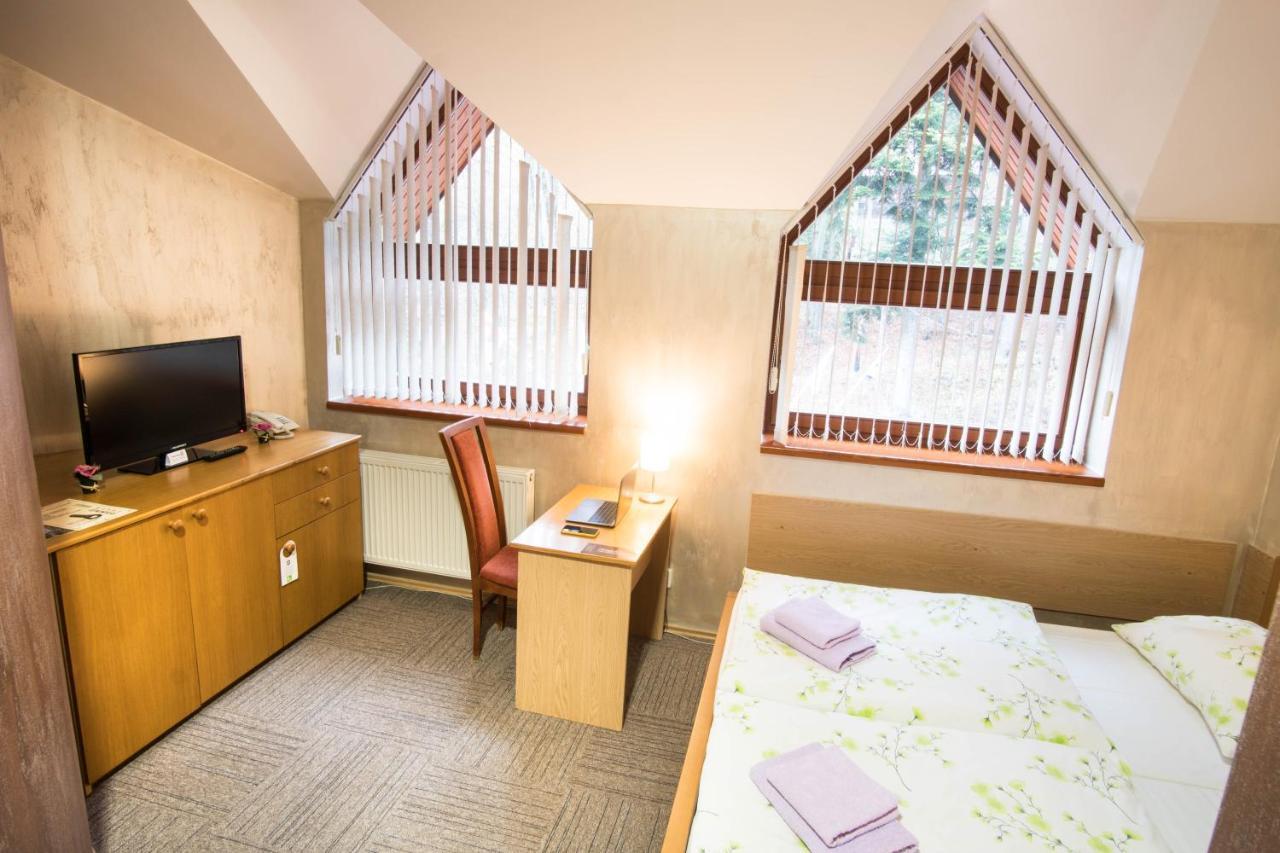 Drienica Hotel Somka מראה חיצוני תמונה