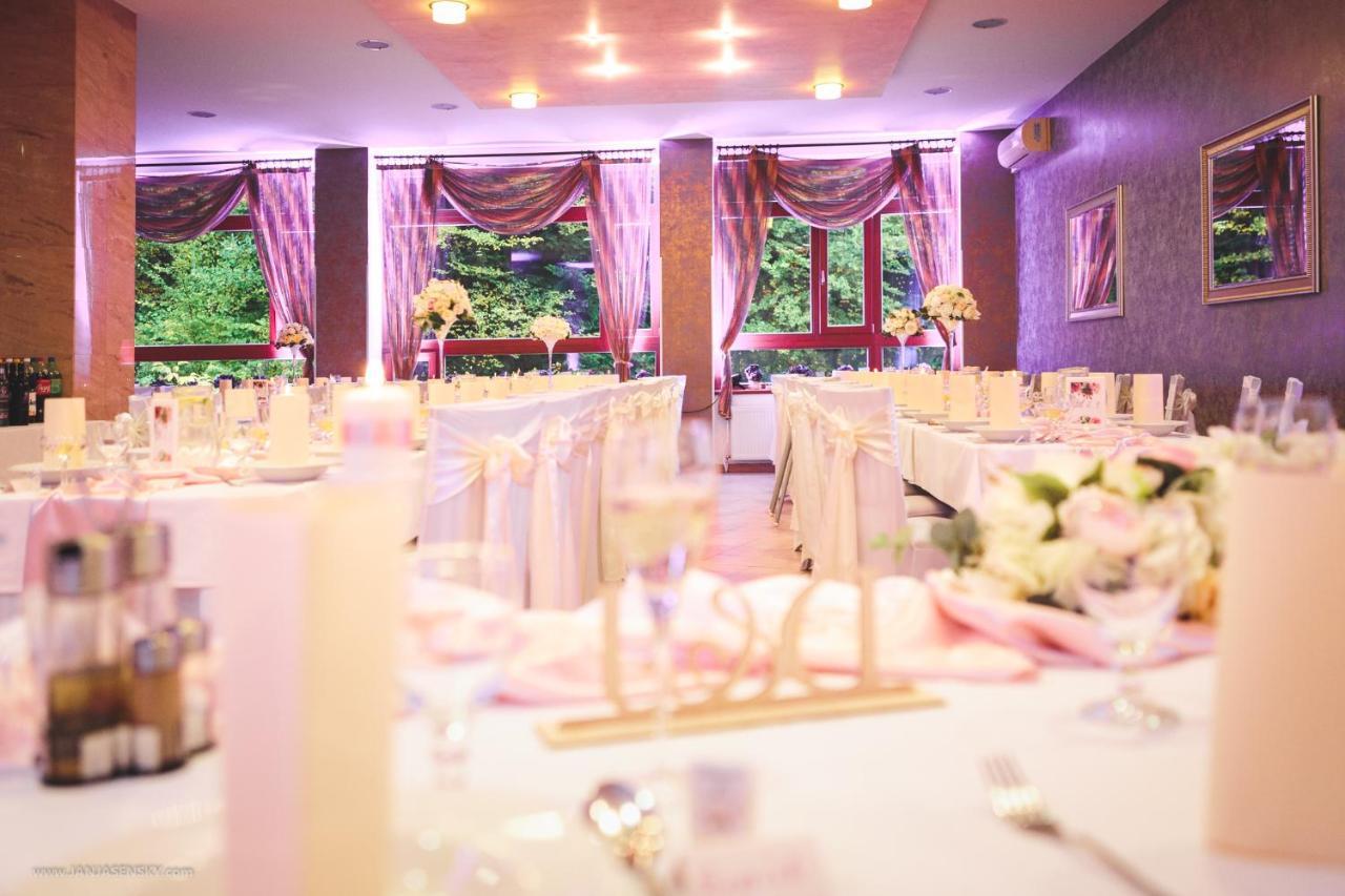 Drienica Hotel Somka מראה חיצוני תמונה