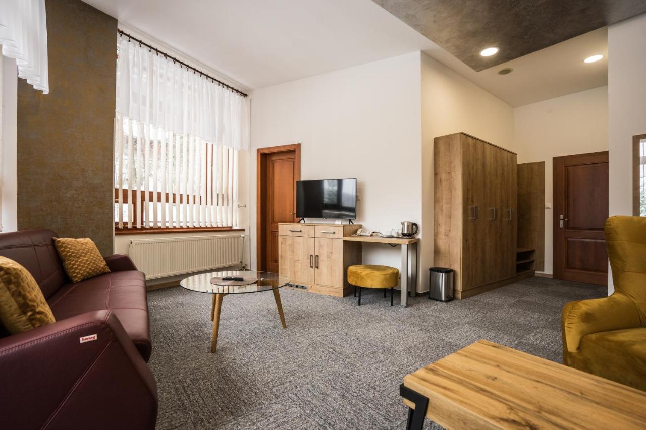 Drienica Hotel Somka מראה חיצוני תמונה